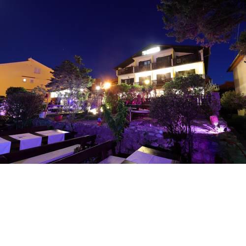 Guest House Zeba & Riviera
