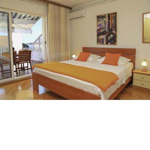Guesthouse Aurora