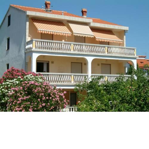 Guesthouse Mira