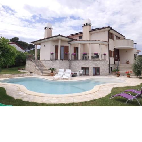 Guesthouse Villa Lena