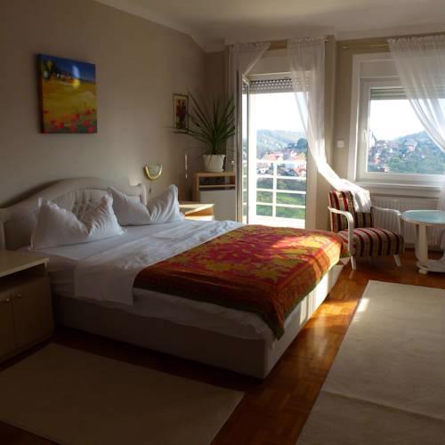 Guesthouse Villa Lutka