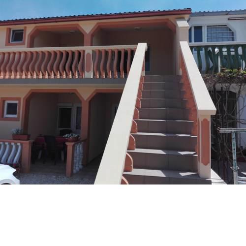 Hama Apartments Vir