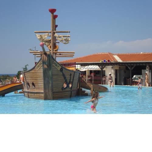 Happy Camp Mobile Homes in Camping Park Umag