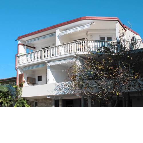 Haus Ivanka 320S