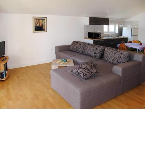 Haus Nika 700S