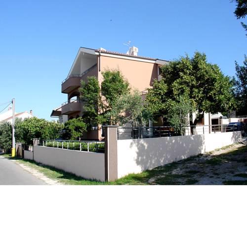 Haus Tara 407S