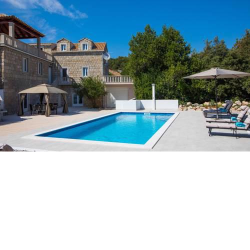 Hedera Estate, Villa Hedera IX