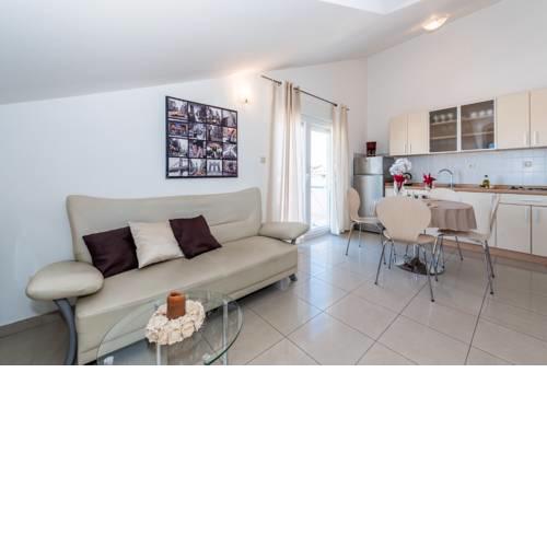 Helena Lux apartment
