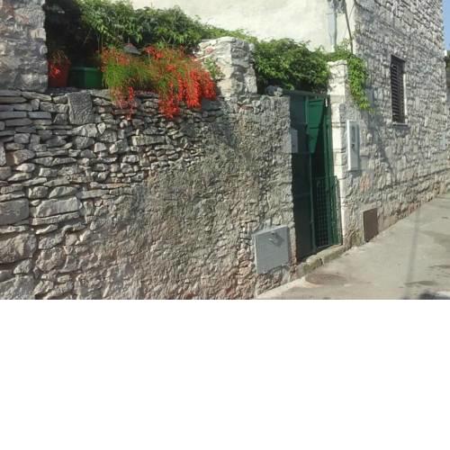 Helenas Rusellia cottage