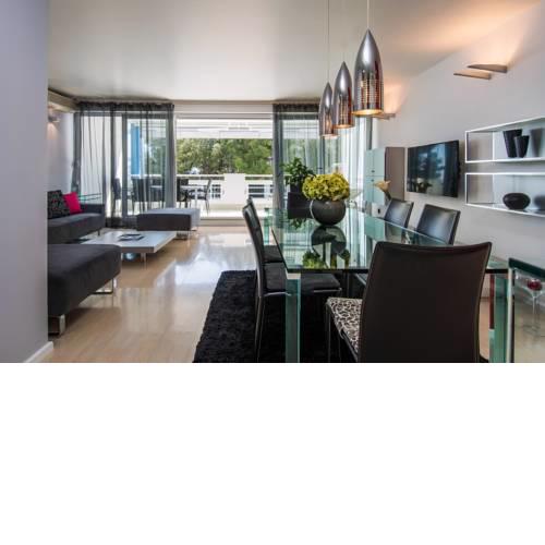 Hermosa Luxury Apartment