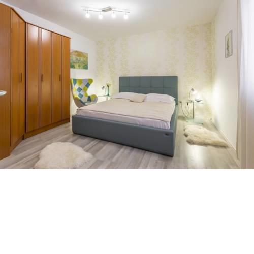 Hola Apartment