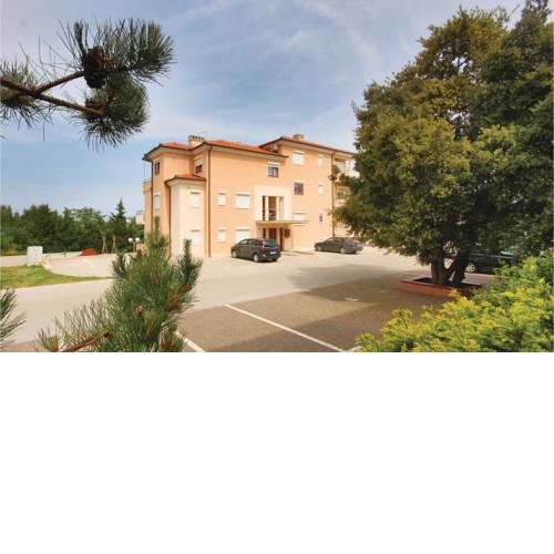 Holiday Apartment Premantura 8