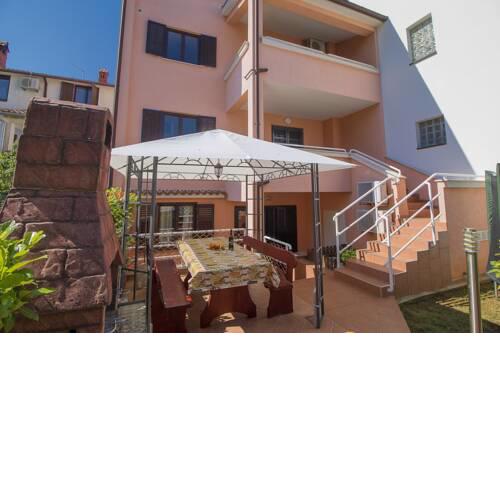 Holiday apartment Sandro