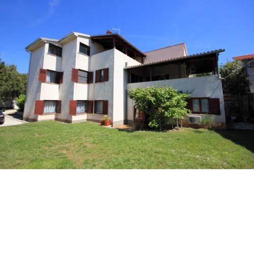 Holiday apartments Pjescana Uvala, Pula - 2218