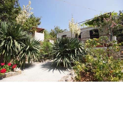 Holiday Home (139-3)