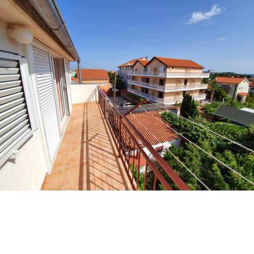 Holiday home 193655 - Holiday apartment 233911