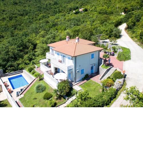 Holiday Home Albertina (MOD135)
