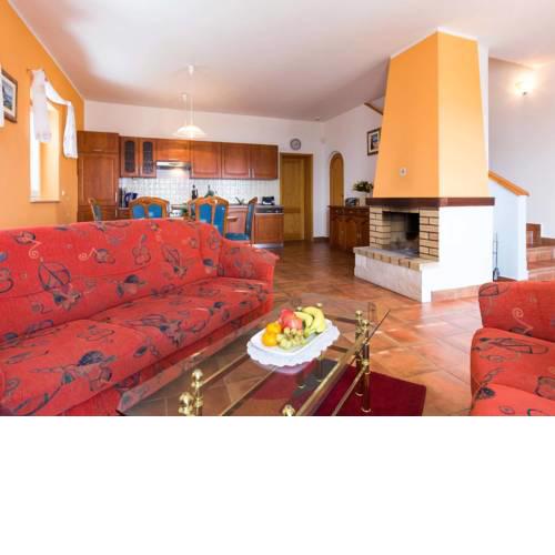 Holiday Home Albertina (MOD136)