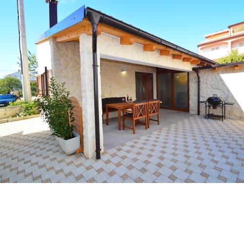 Holiday Home Ante