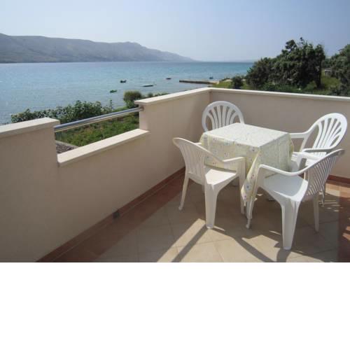 Cozy Apartment in Pag Dalmatia, Crotia