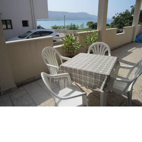 Picturesque Apartment in Pag Dalmatia, Crotia