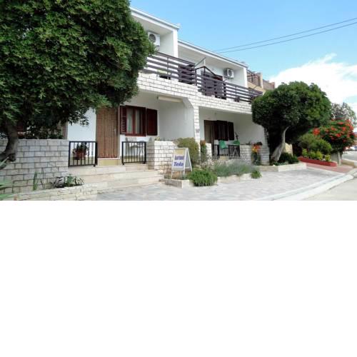 Holiday Home Apartment Tedo