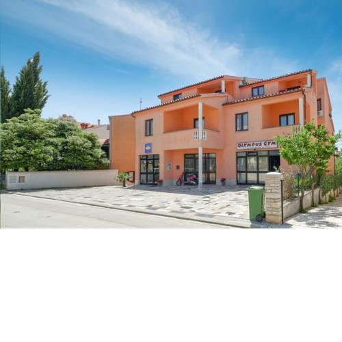 Holiday Home & Apartments Primavera