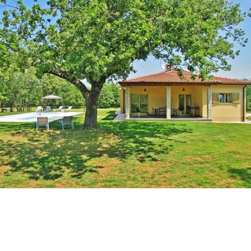 Holiday Home Aria (LBN334)