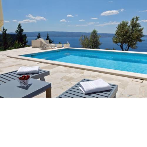 Villa stunning view in quiet area,nudist friendly