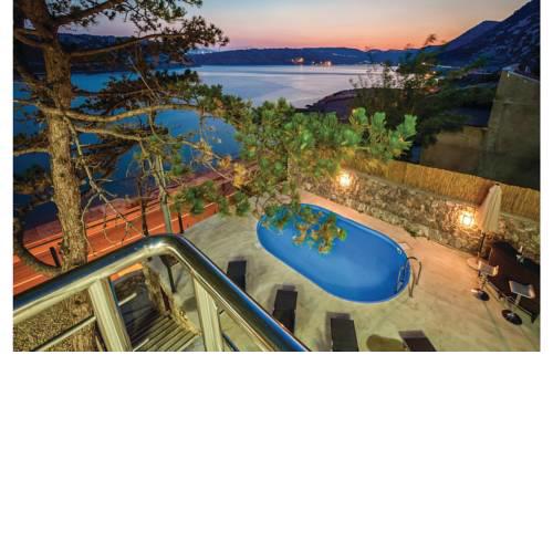 Holiday home Bakarac 99 with Outdoor Swimmingpool