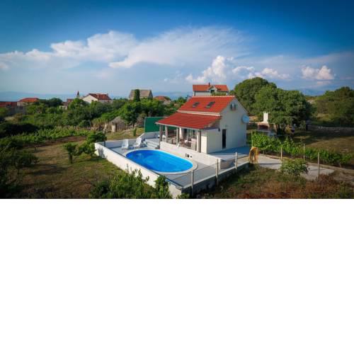 Holiday house Baras garden