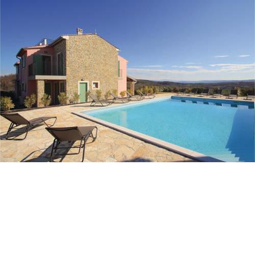 Holiday home Baredine II