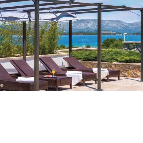 Holiday home Betina 34 with Outdoor Swimmingpool