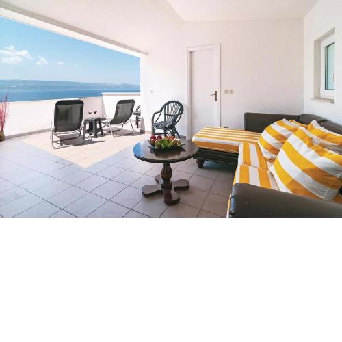 Holiday Home Caleta
