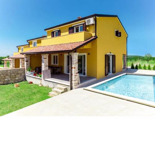 Holiday Home Casa Colibri (NVG401)