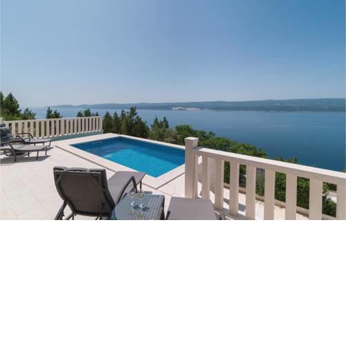 Holiday home Celina 51 with Outdoor Swimmingpool
