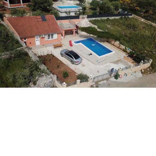 Holiday Home Cerim