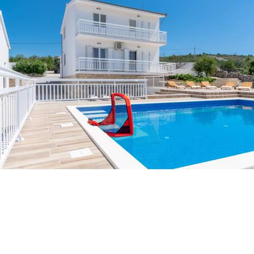 Holiday home Danica