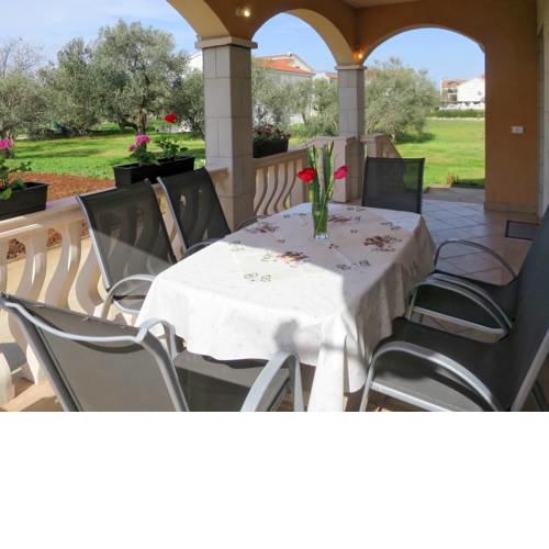 Holiday Home Danijel (ZAD570)