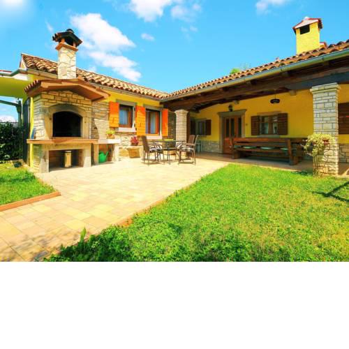 Holiday Home Donada (LBN347)
