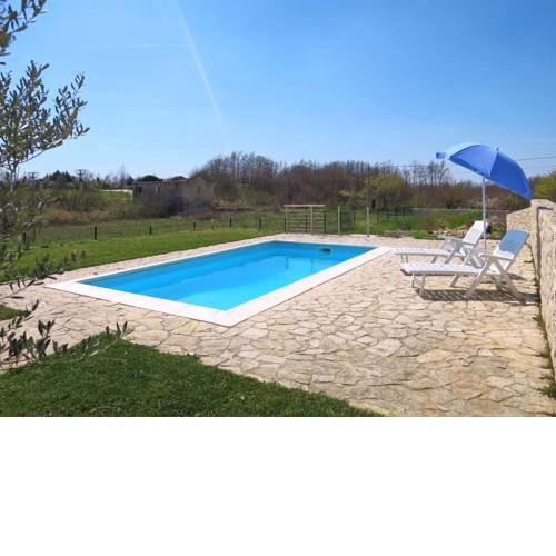 Holiday Home DORA (ROJ471)