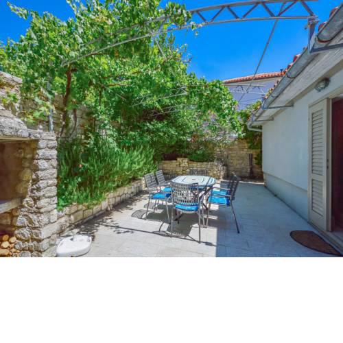 Holiday Home Dubravka