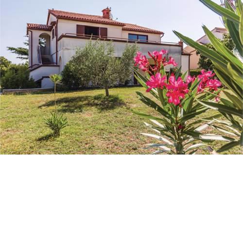 Holiday home Dvorine