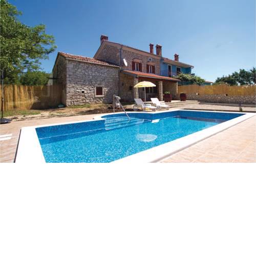 Holiday home Erzisce II