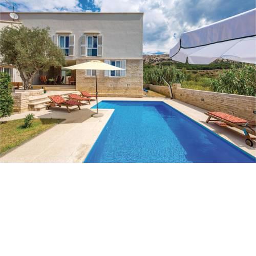 Holiday home Eugena Kvaternika Cr