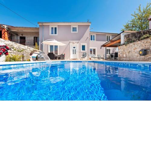Holiday Home Fradelani