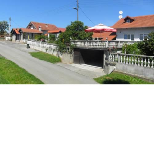Holiday home Gornji Brinjani