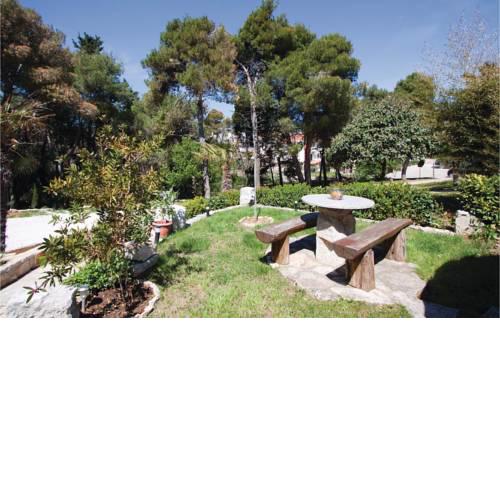 Holiday home Gortanova I