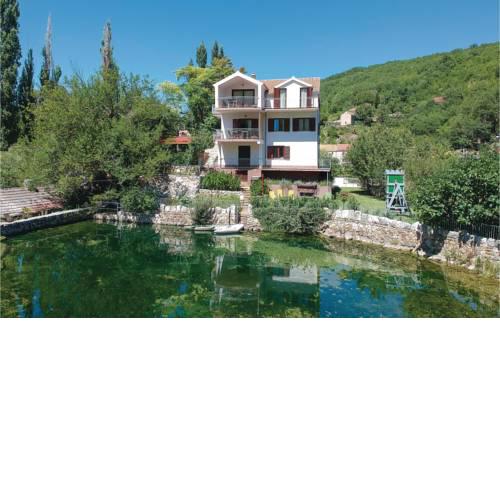 Holiday Home Grab I