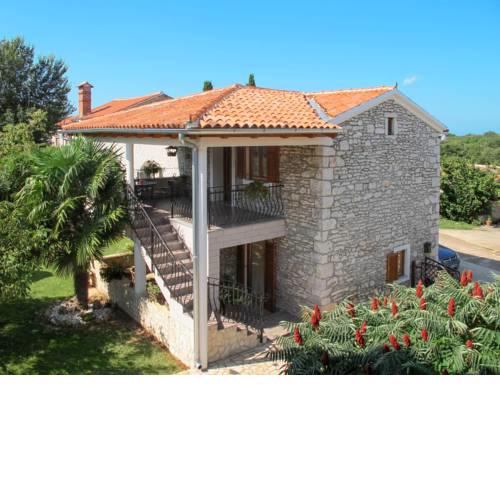 Holiday Home Haus Pinezici (RCA151)